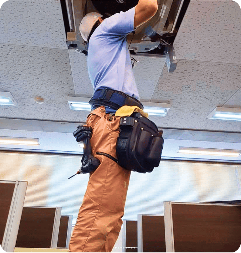 エアコン作業員